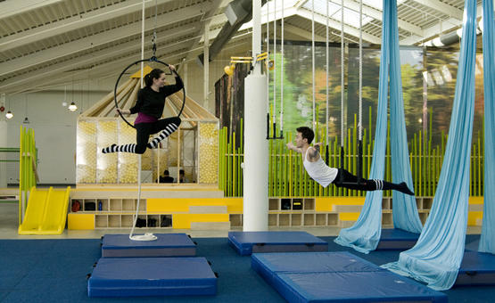 INTRO TO AERIAL HOOP & STATIC TRAPEZE