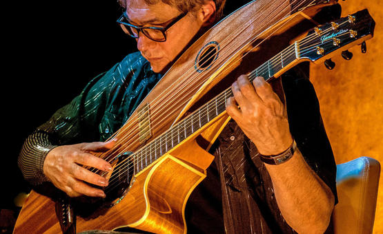 World acclaimed acoustic guitarist, Don Alder